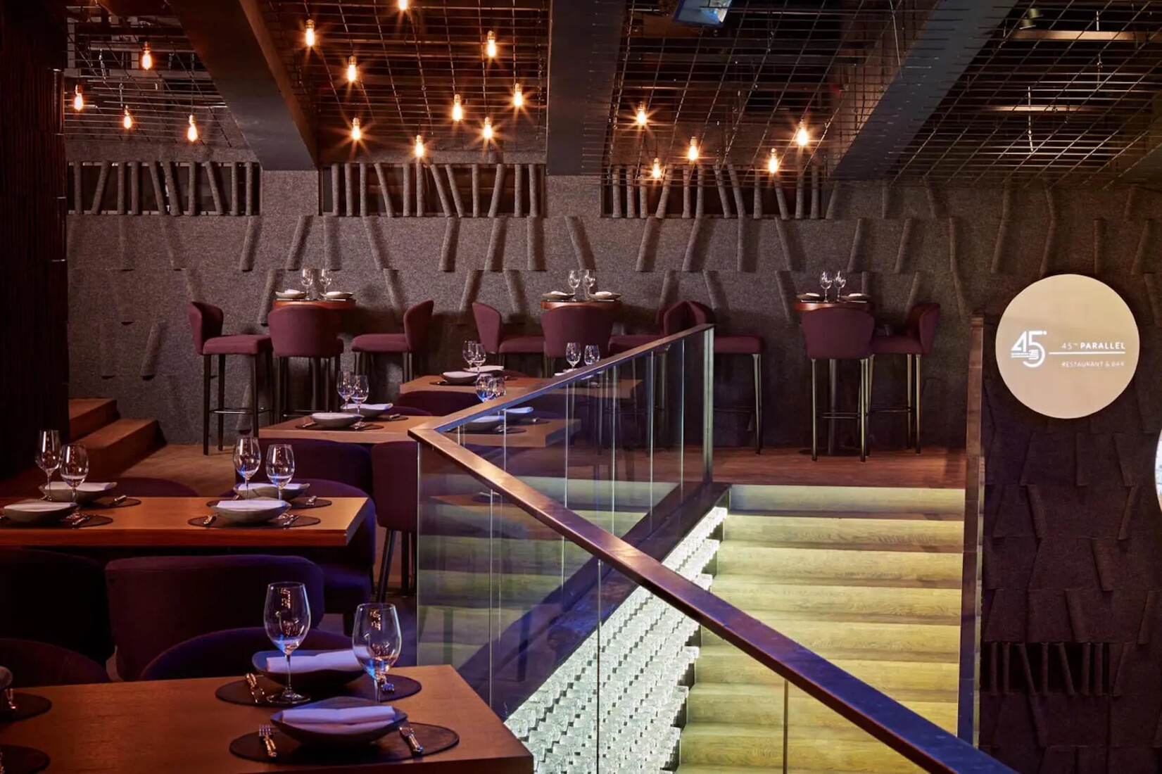 Restaurant and bar 45th Parallel